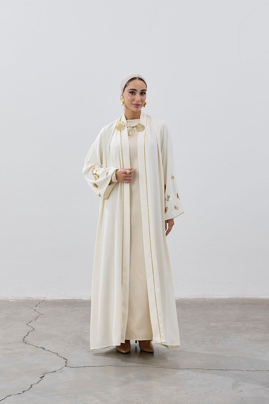 Pullu Kelebek Kol Detaylı Şerit Abaya