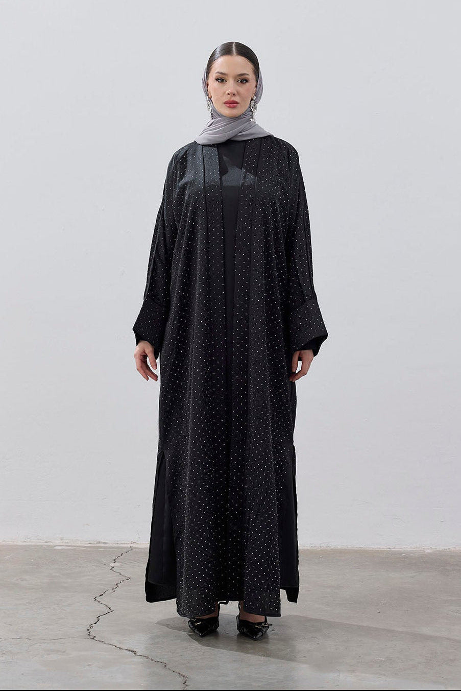 Taşlı Kum Saten Yırtmaçlı Abaya