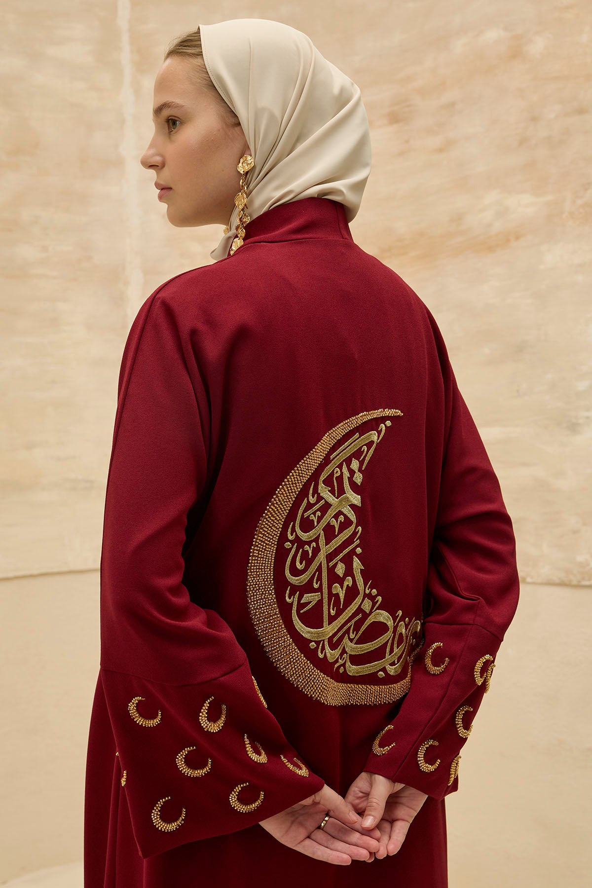 Ramazan Kerim Yazılı Gold Hilal İşlemeli Geniş Kol Uzun Bordo Abaya