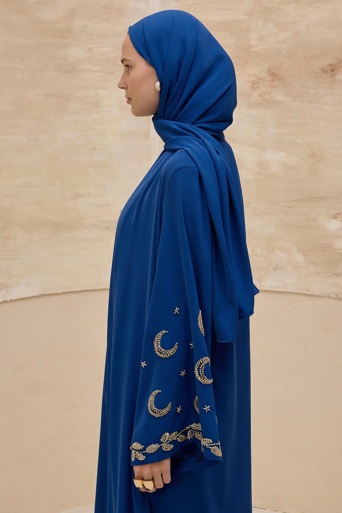 Gold Hilal Yıldız Nakışlı Tesettür Geniş Kol Uzun Saks Mavi Abaya