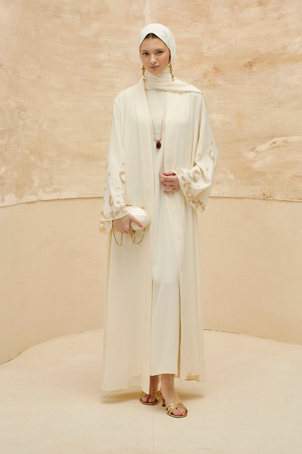Gold Hilal Yıldız Nakışlı Tesettür Geniş Kol Uzun Ekru Abaya