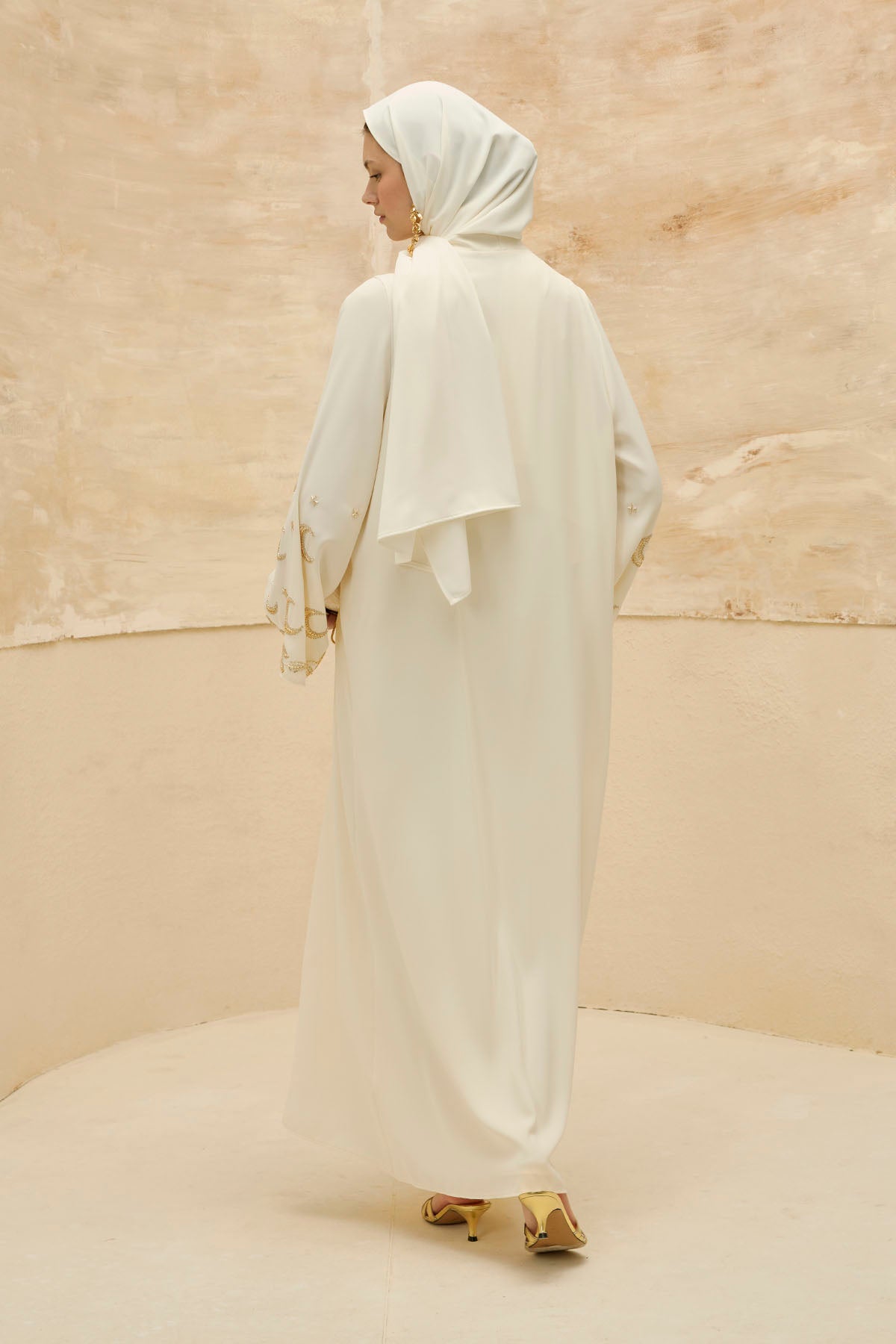 Gold Hilal Yıldız Nakışlı Tesettür Geniş Kol Uzun Ekru Abaya