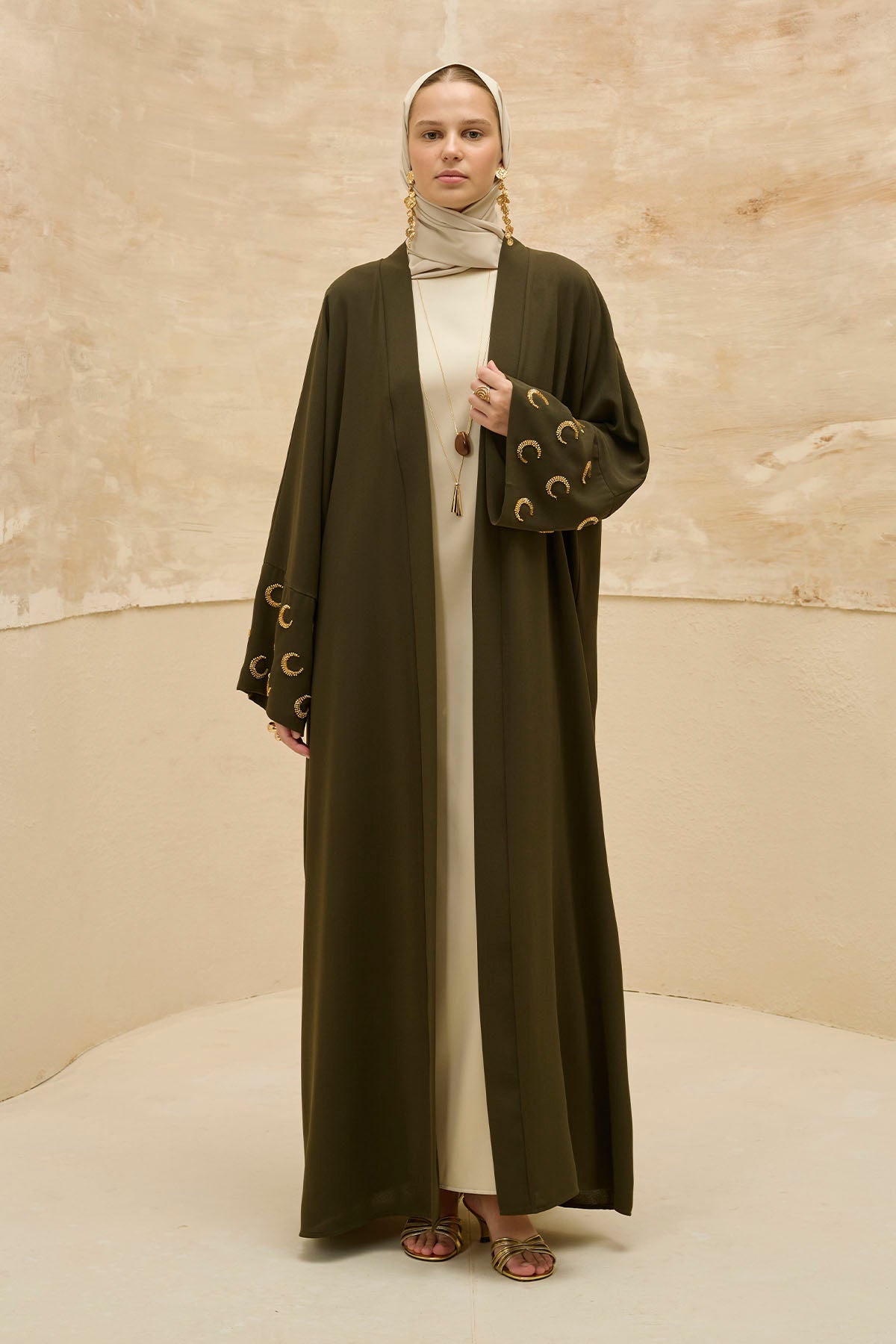 Ramazan Kerim Yazılı Gold Hilal İşlemeli Geniş Kol Uzun Haki Abaya