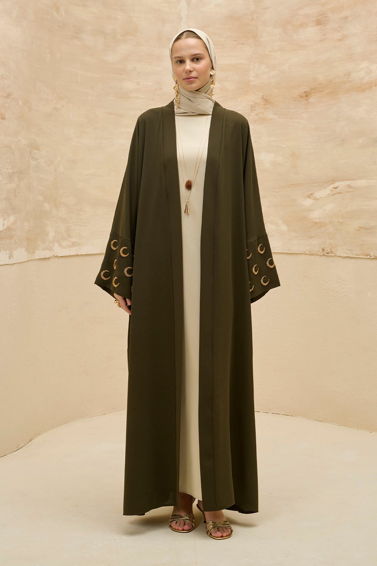 Ramazan Kerim Yazılı Gold Hilal İşlemeli Geniş Kol Uzun Haki Abaya