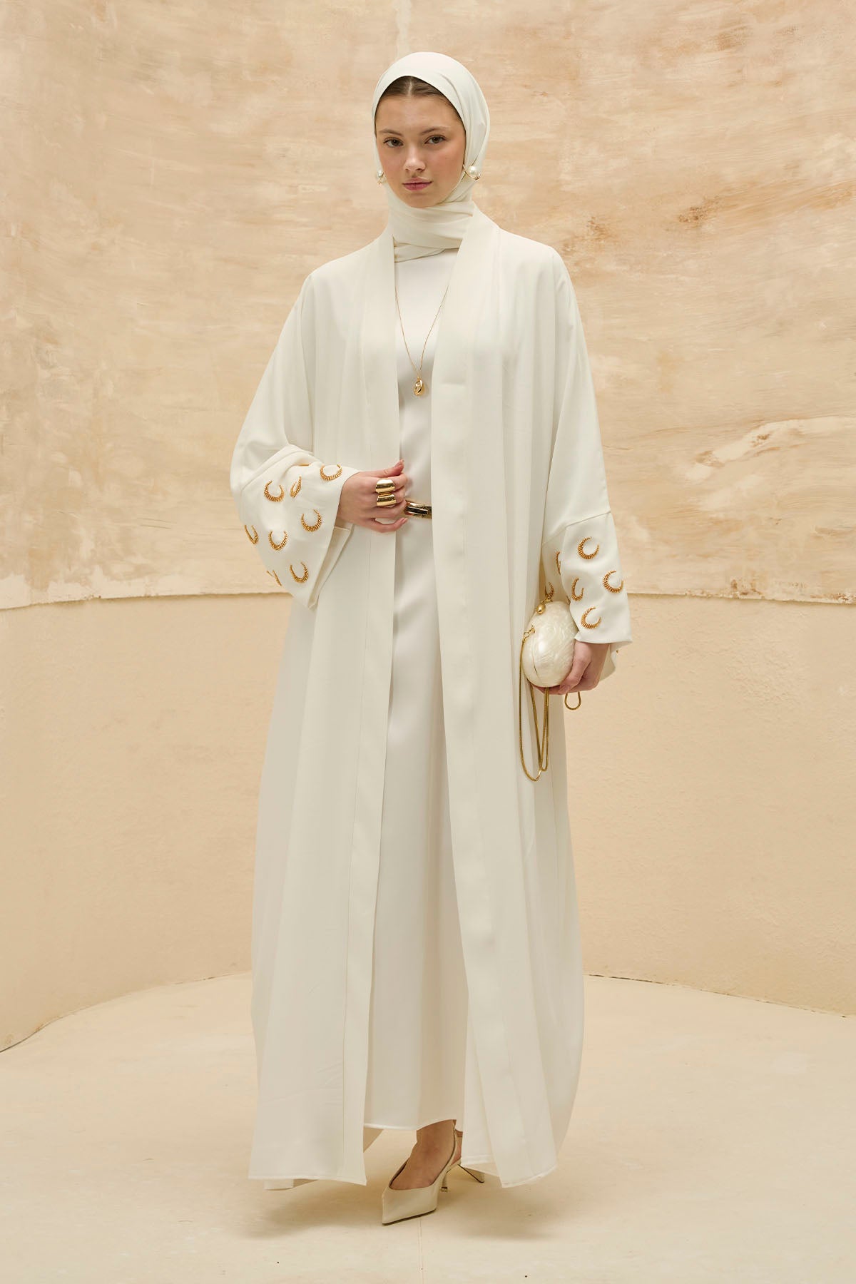 Ramazan Kerim Yazılı Gold Hilal İşlemeli Geniş Kol Uzun Beyaz Abaya