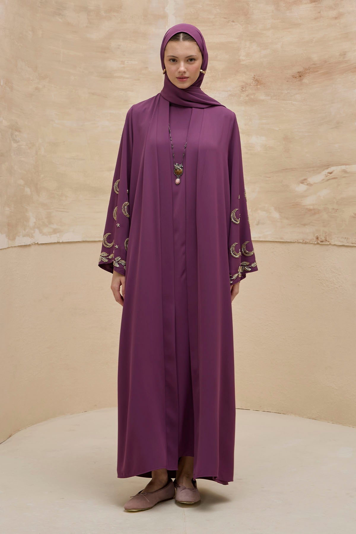 Gold Hilal Yıldız Nakışlı Tesettür Geniş Kol Uzun Mor Abaya