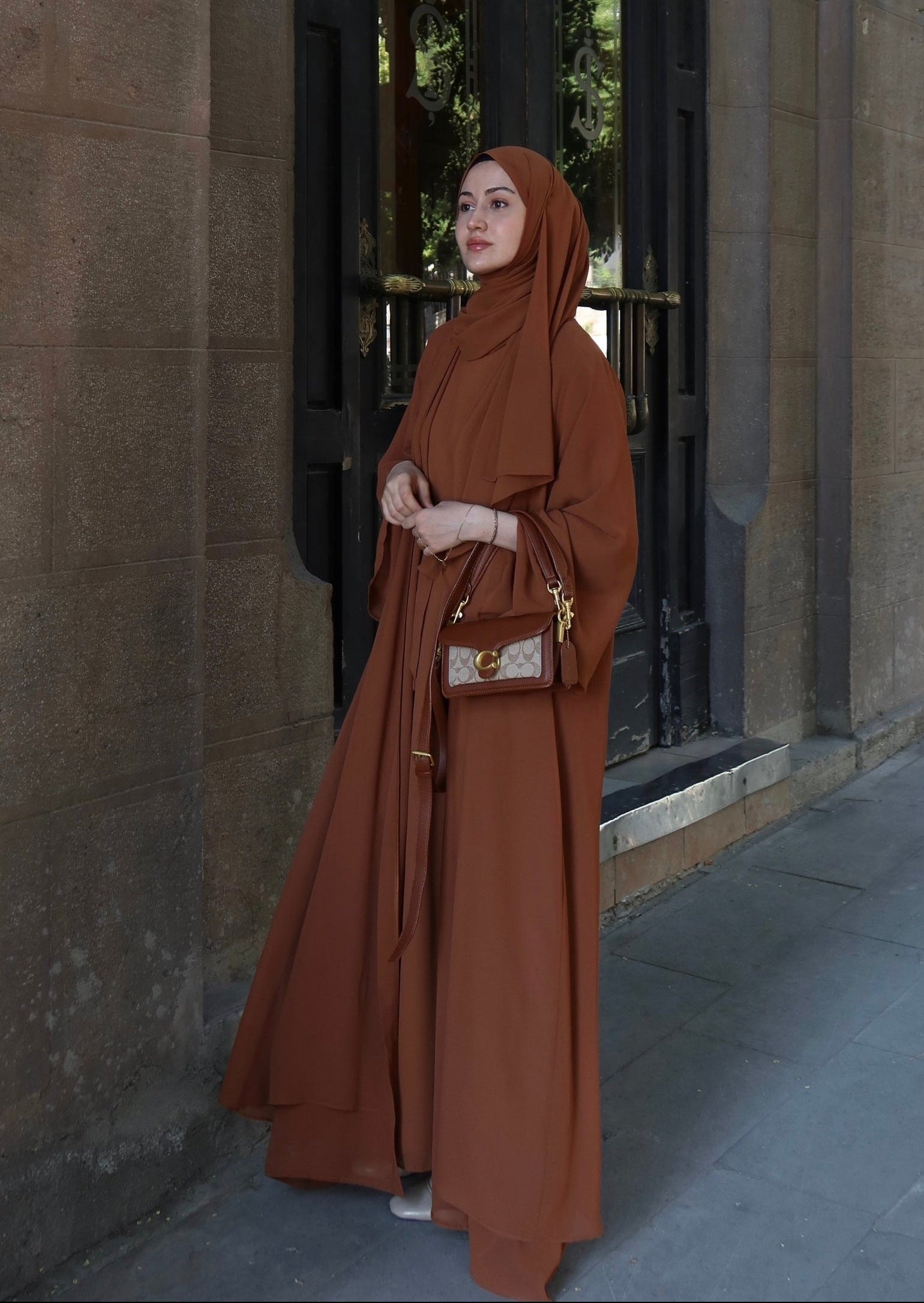 Şifon Elbise Şal Aksesuarlı Taba Üçlü Abaya Takım