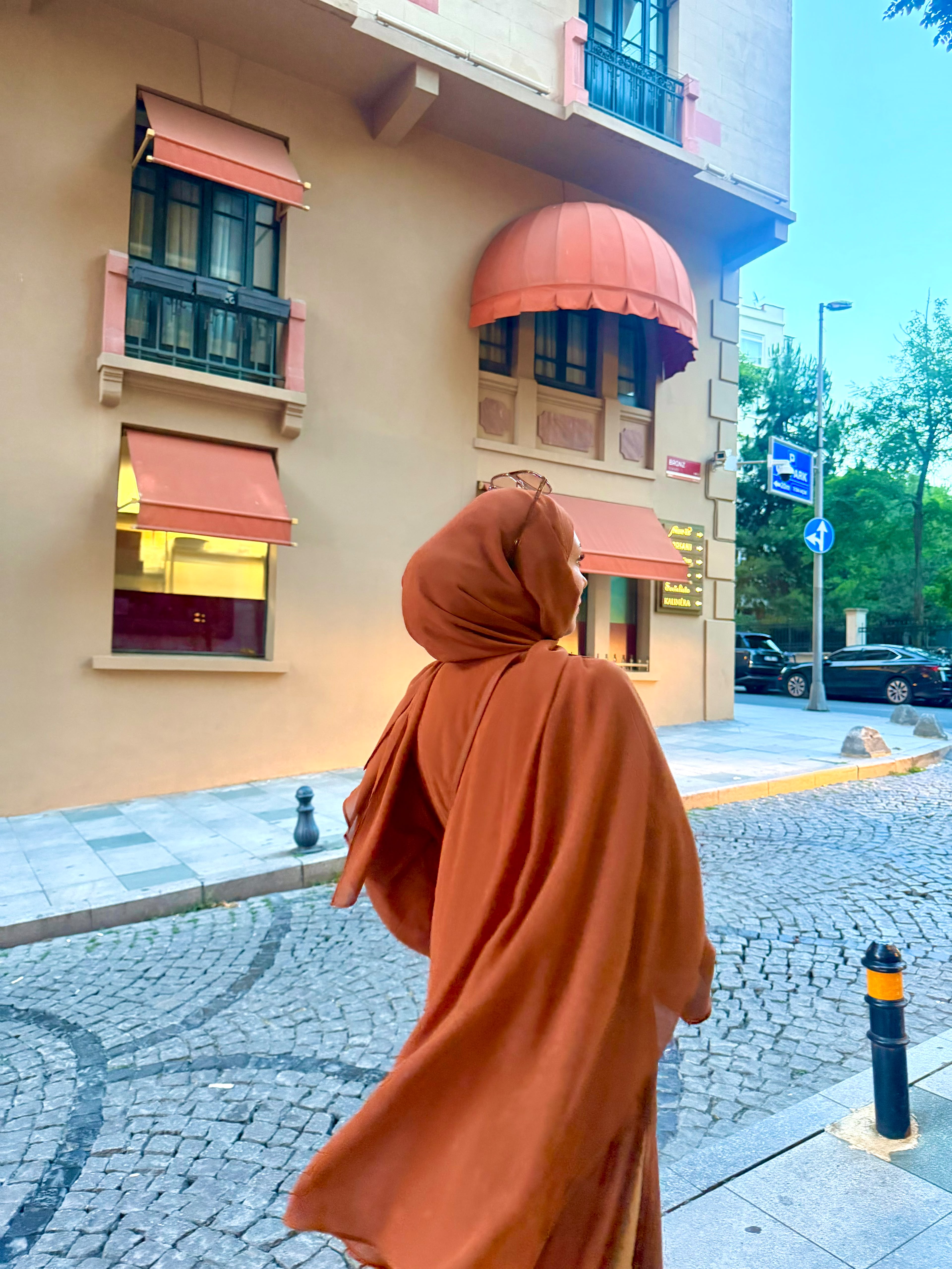 Şifon Elbise Şal Aksesuarlı Taba Üçlü Abaya Takım