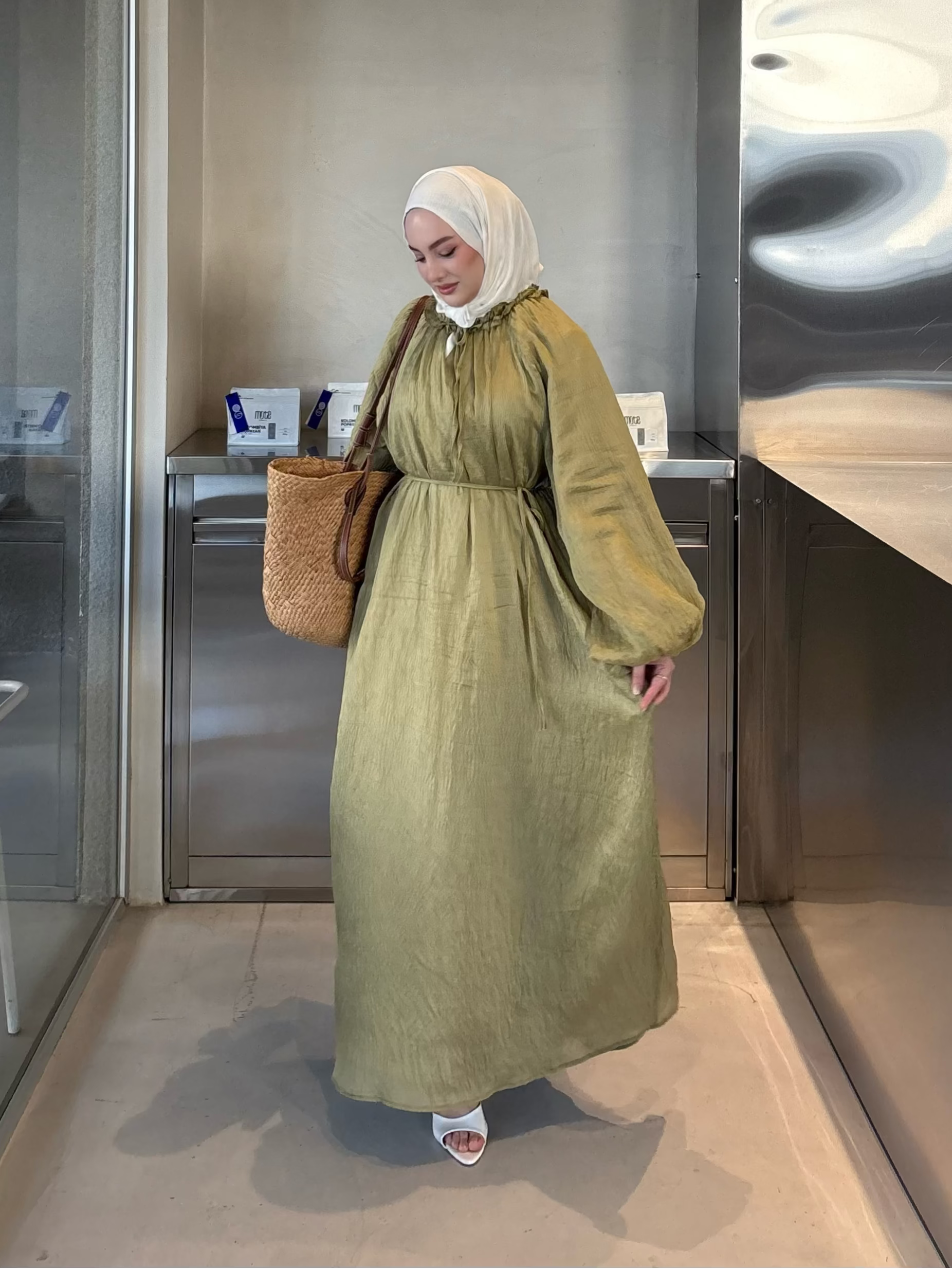 Büzgü Yaka Haki Tül Elbise