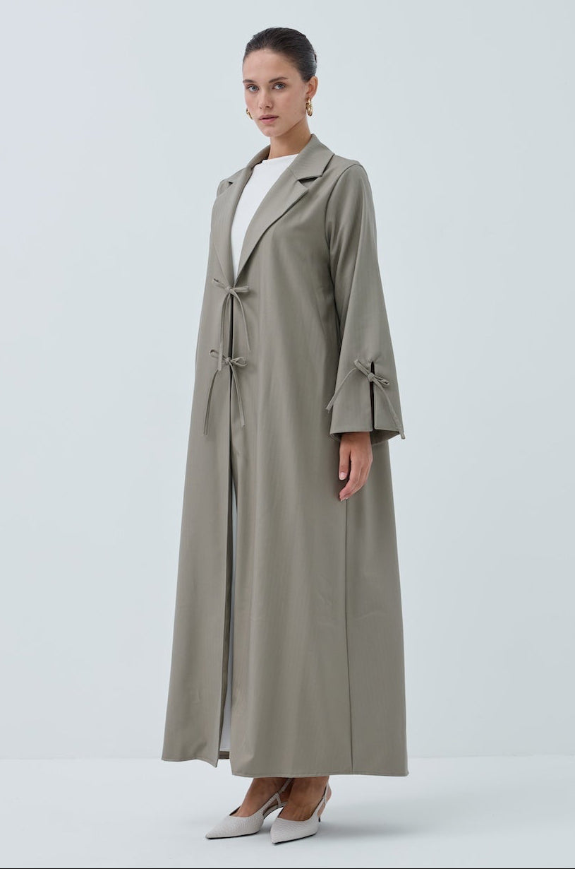 Ön Bağlamalı Abaya