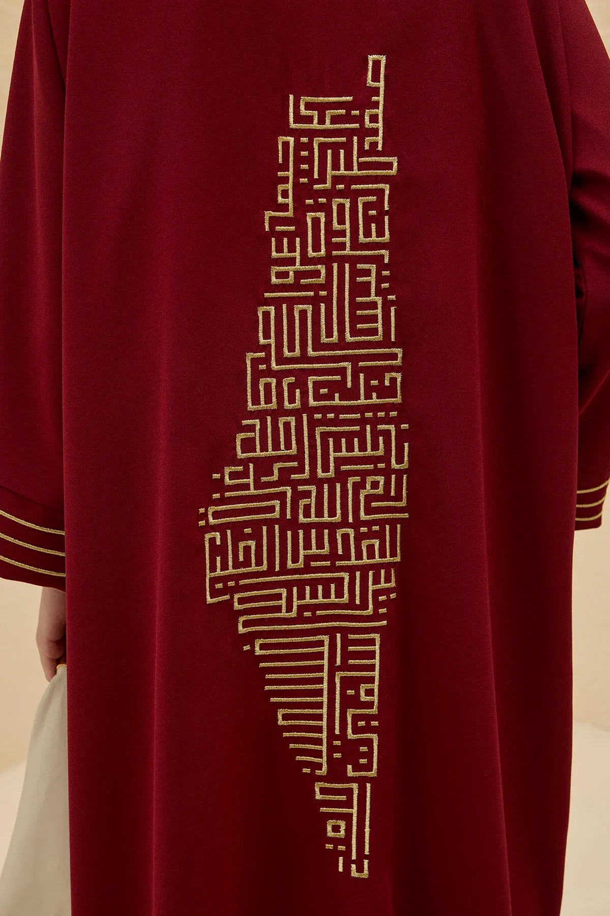 Tasarım Sırt Geometrik Şehir Haritalı Nakış İşlemeli Bordo Abaya