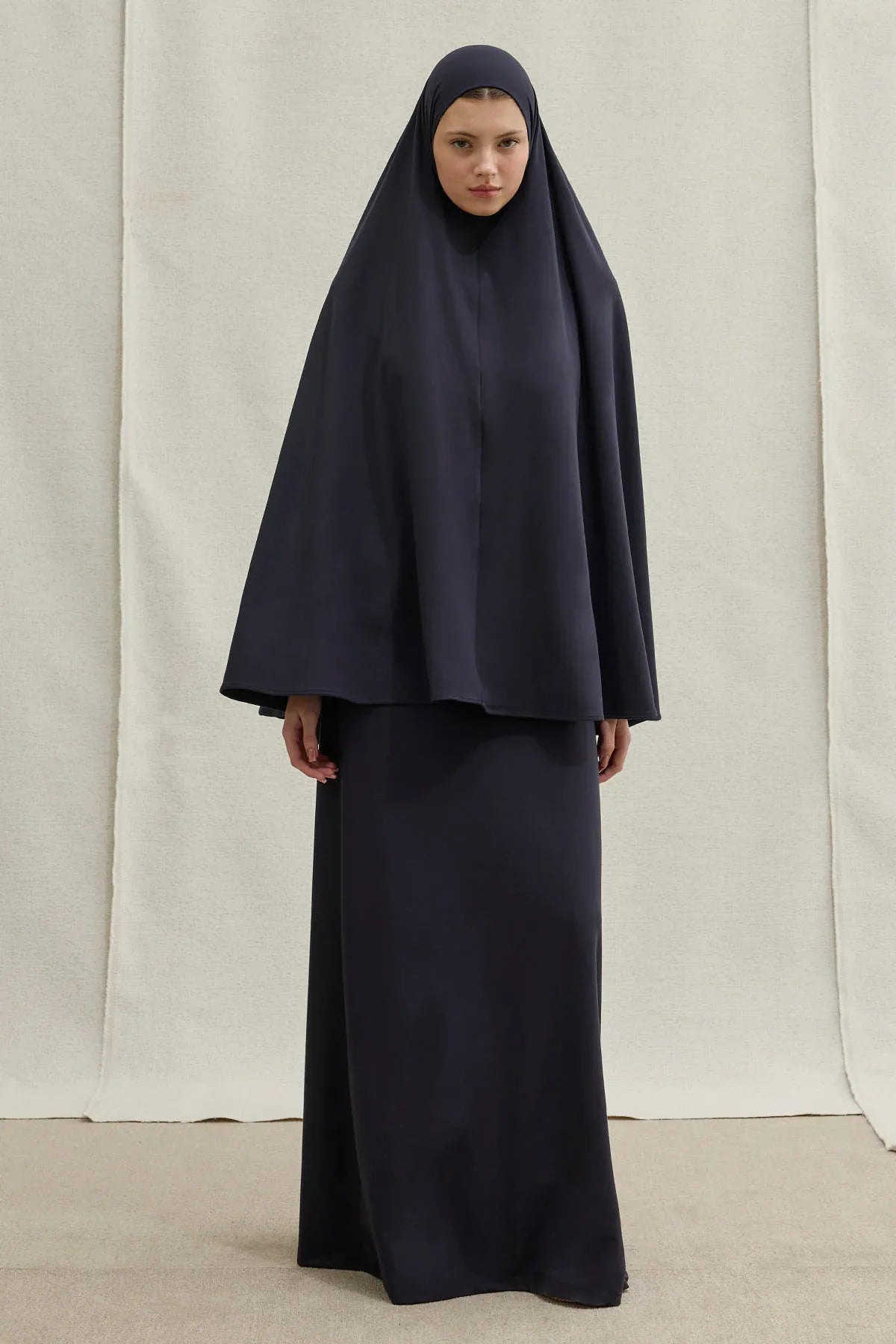 Harem Akışkan Khimar Lacivert İkili Takım