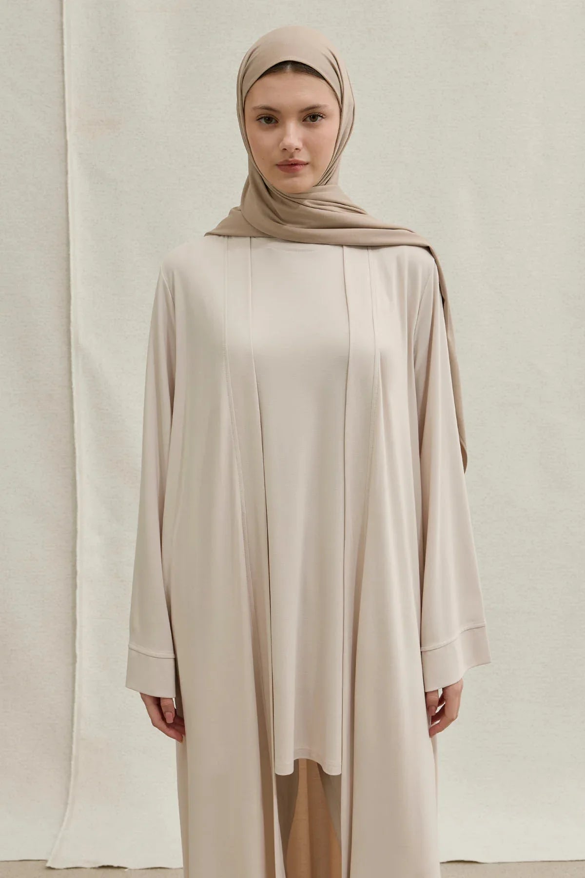 Actıve Modest Spor Ekru Üçlü Abaya Takım