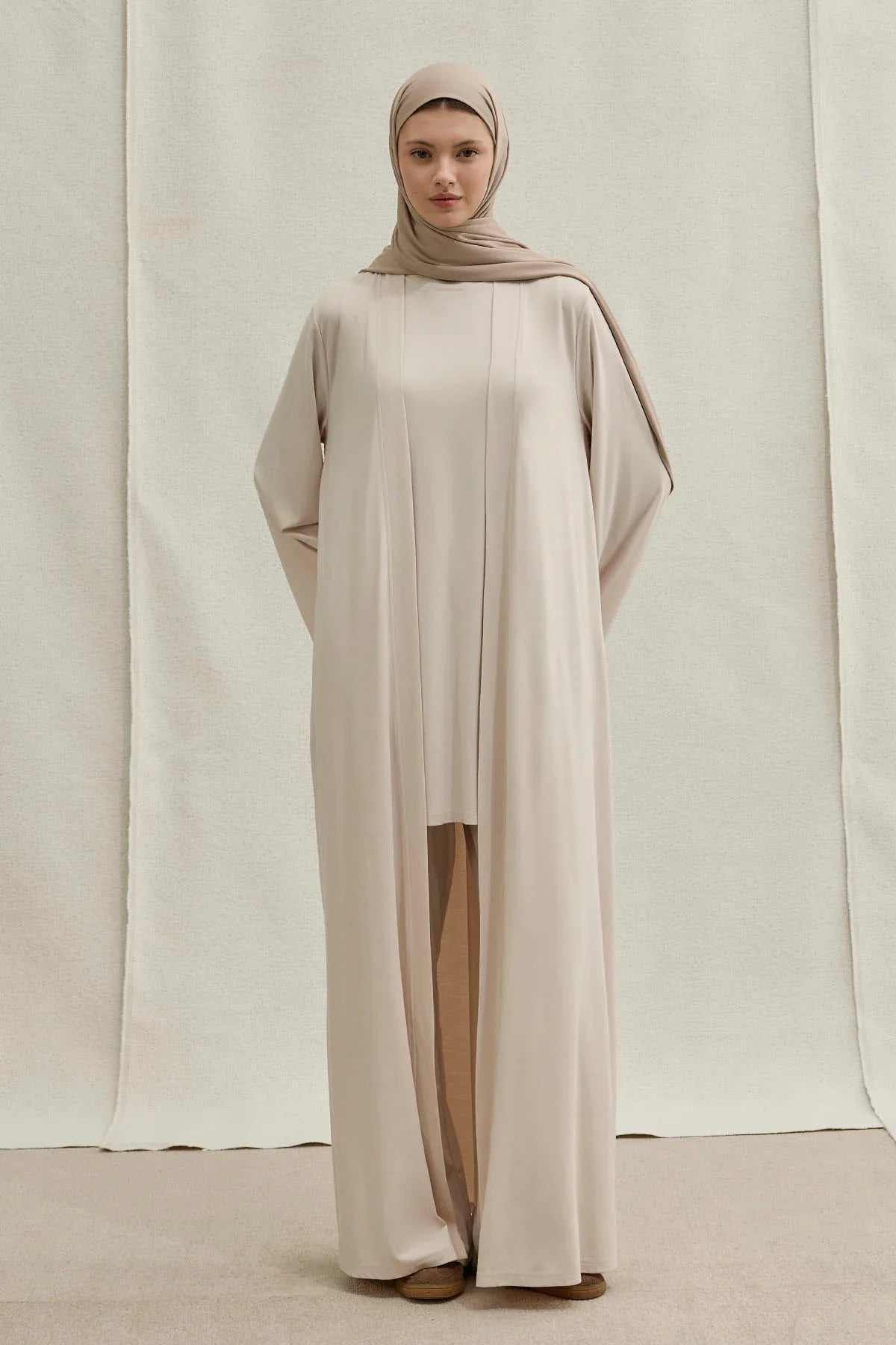 Actıve Modest Spor Ekru Üçlü Abaya Takım