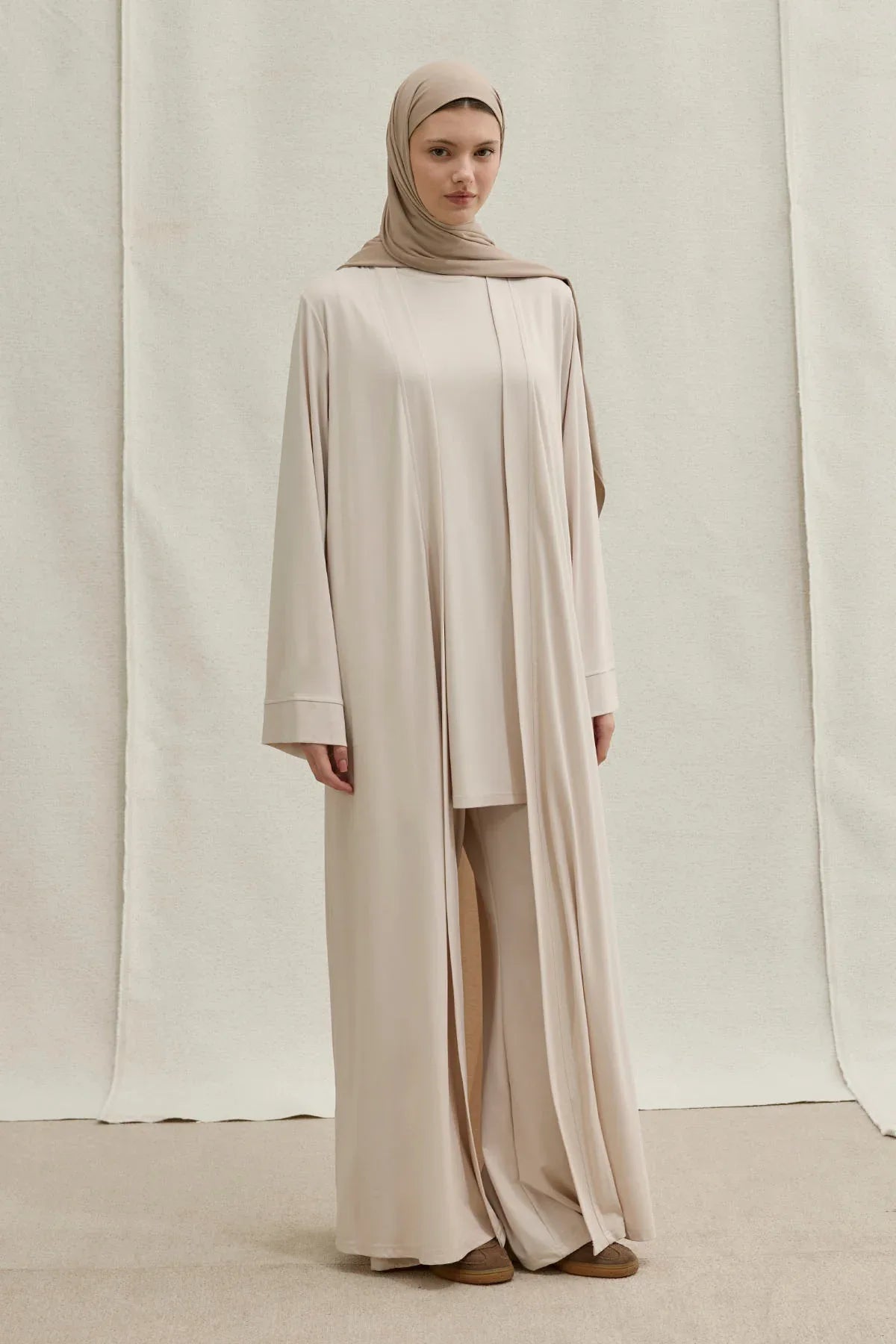 Actıve Modest Spor Ekru Üçlü Abaya Takım