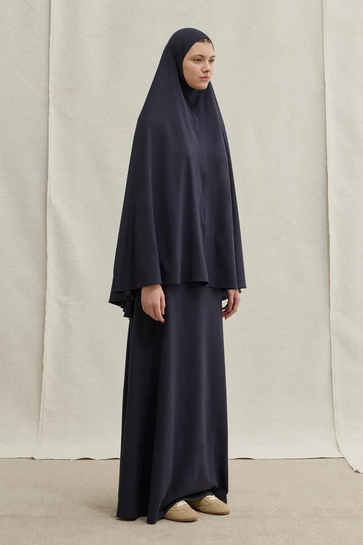Harem Akışkan Khimar Lacivert İkili Takım