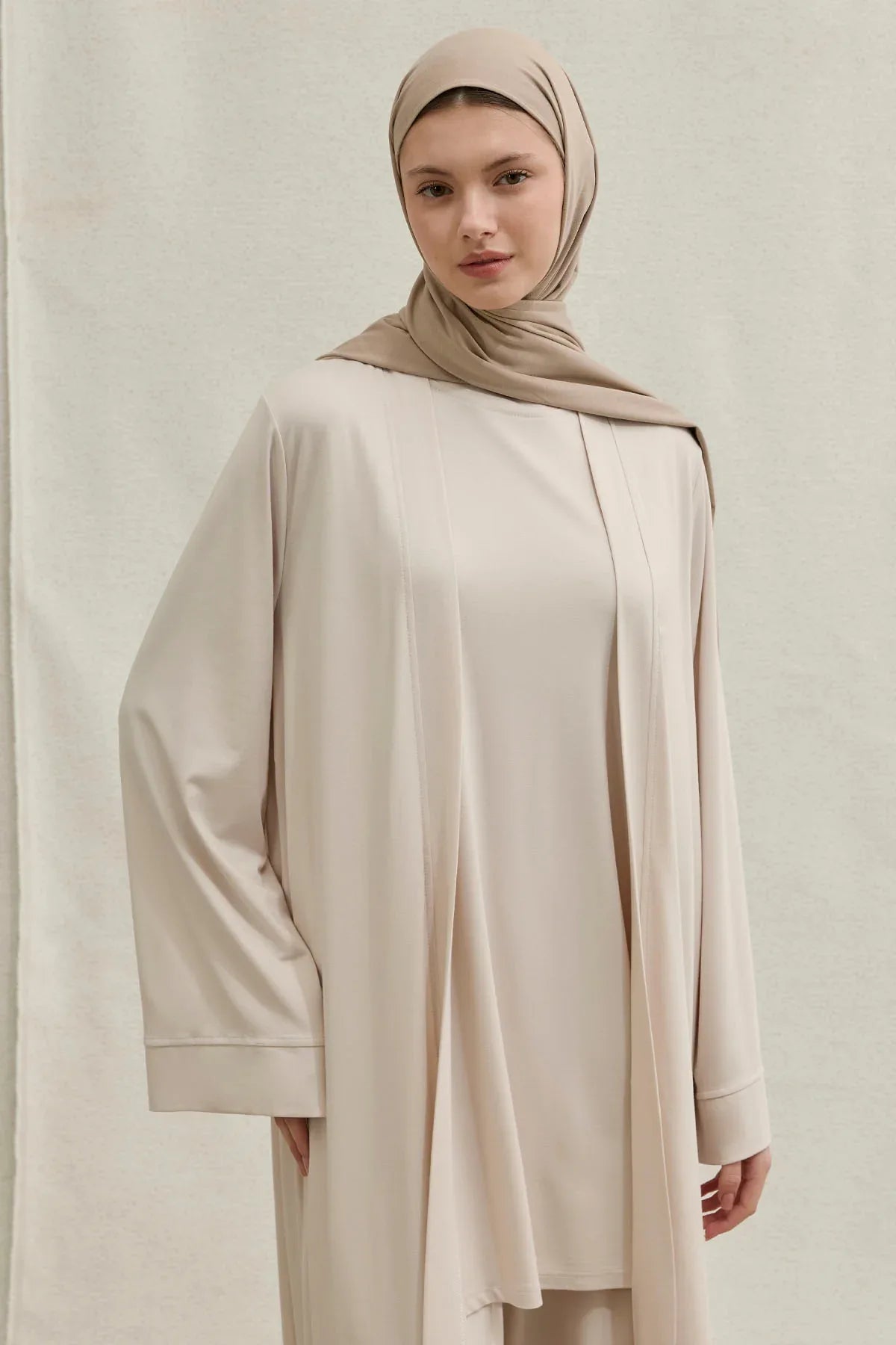 Actıve Modest Spor Ekru Üçlü Abaya Takım