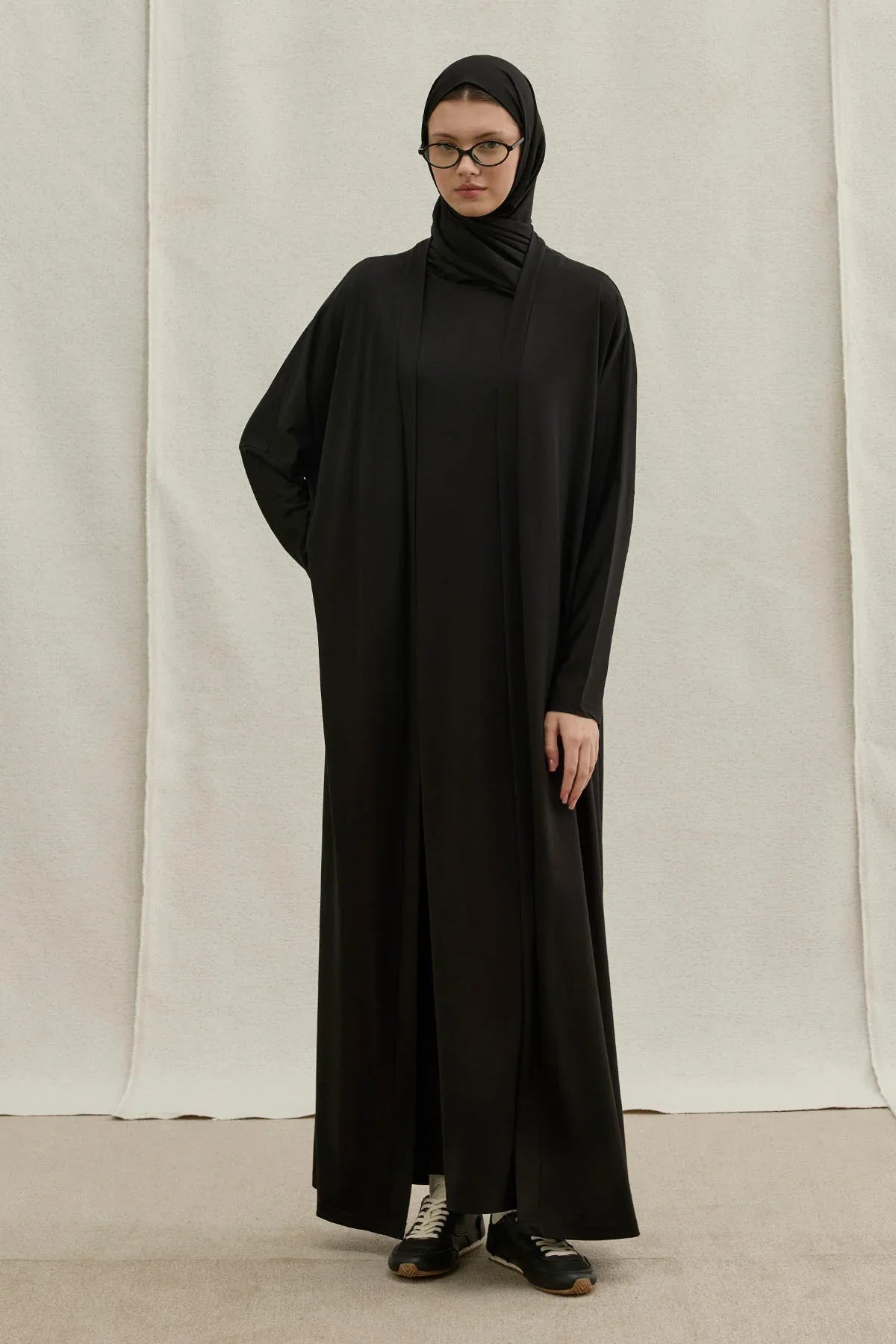 Active Modest Sport Black Two-Piece Abaya Set