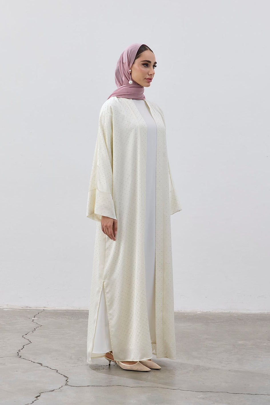 Taşlı Kum Saten Yırtmaçlı Abaya