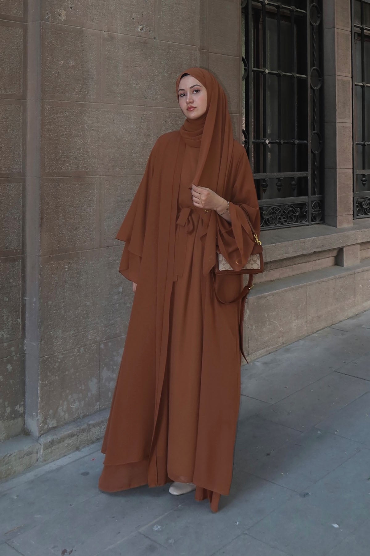 Şifon Elbise Şal Aksesuarlı Taba Üçlü Abaya Takım